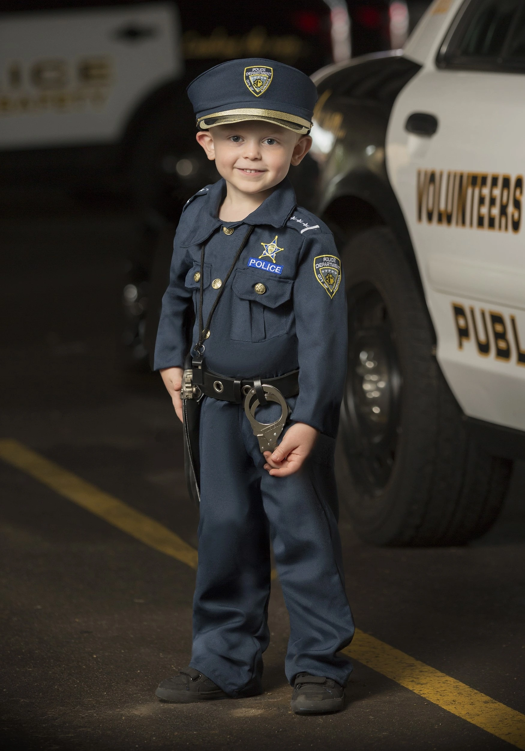 Dress Up America Child Deluxe Police Officer Costume 4 Dress Up America Child Deluxe Police Officer Costume - Image 2